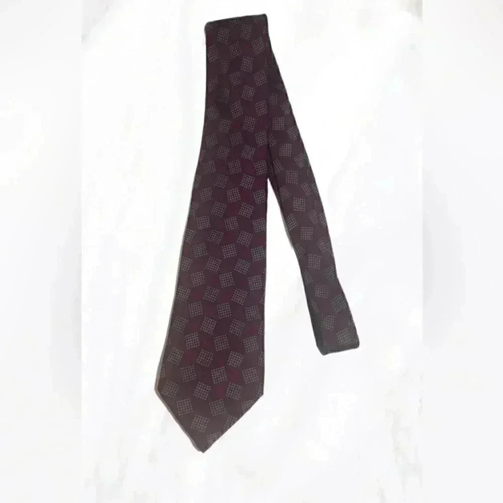 Harry Rosen purple grey geometric 100% silk neck tie
